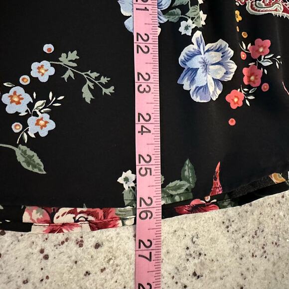 Pleione flower sleeveless top.  Blouse is Light summer weight size extra small - Picture 9 of 9